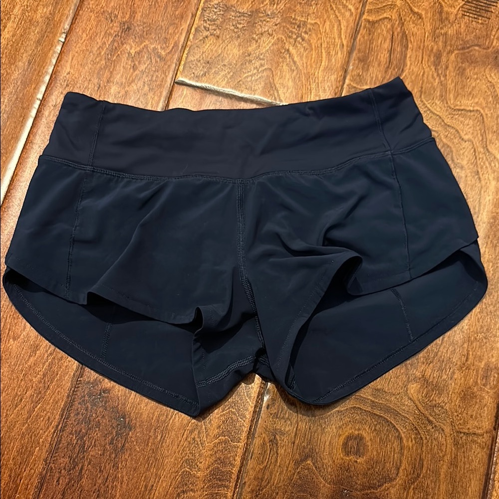 lululemon speed up low rise lined short 2.5”